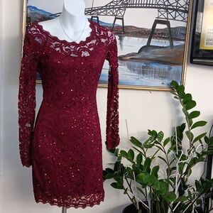 Sequin Heart Burgundy mini dress with long sleeve Size Small (Juniors EUC P2P 15